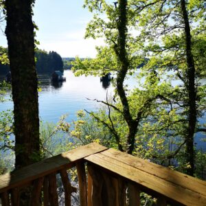 Les Cabanes au bord du lac – La Salers