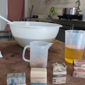 Démonstration de fabrication de savons artisanaux
