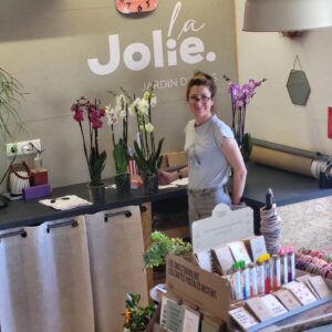 LA JOLIE