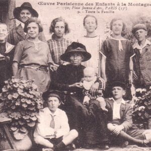Exposition en vitrine « L&rsquo;Oeuvre Louis Conlombant : 120 ans au service de l&rsquo;enfance »
